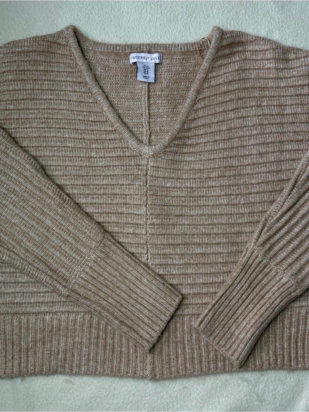 Sincerely Jules Women's Beige V-Neck Ribbed crop Pullover Sweater Size S